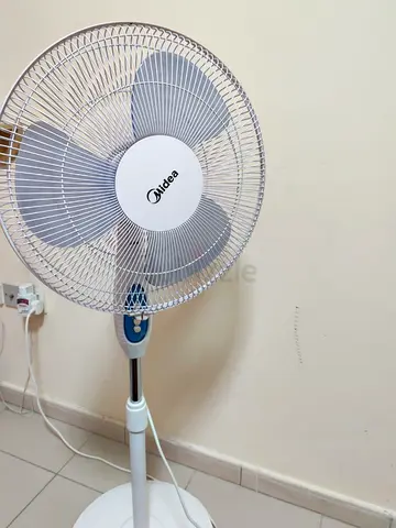 Midea Standing Fan for Comfort and Coolness