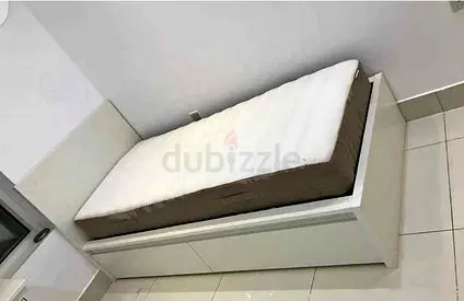 Malam single bed 90/200 with  IKEA mattress and 2 storage drawers
