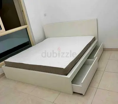 Malam king size bed 180/200cm bed with 2 storage drawers underneath and Ikea mattress