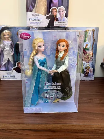 Disney Store Frozen dolls Anna and Elsa 2014