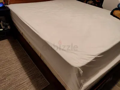 Mattress king size , very new