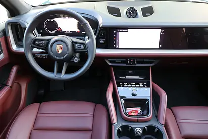 2024 Porsche CAYENNE thumbnail 15