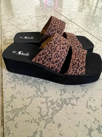 New women sandals size 40