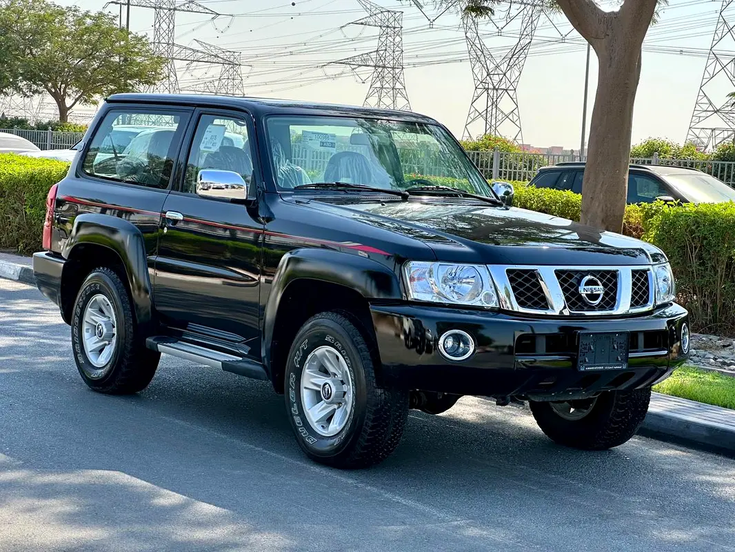 Nissan Patrol Safari 2024 — photo 1 of 10