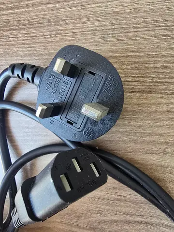 USB Charger Plug with Dual Ports
