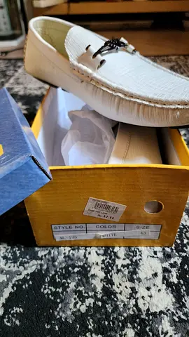 Stylish Vigo White Loafers New EU43