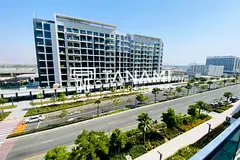 Main Boulevard View | Bright Studio | Brand New