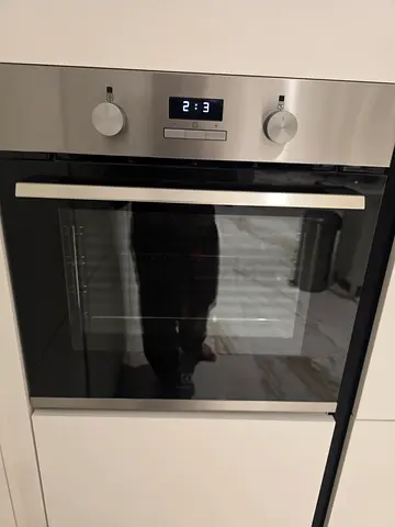 Electrolux built in electric oven like new