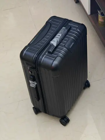 Luggage rimowa