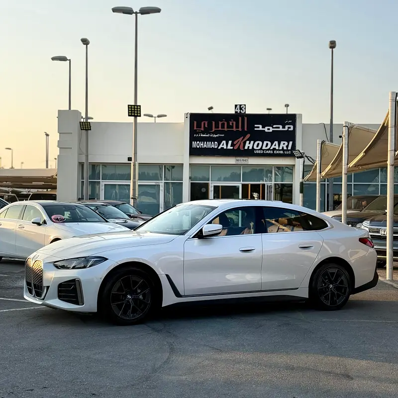 BMW i4 2025 — photo 1 of 18