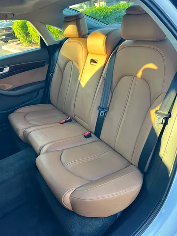 2015 AUDI A8 缩略图 16