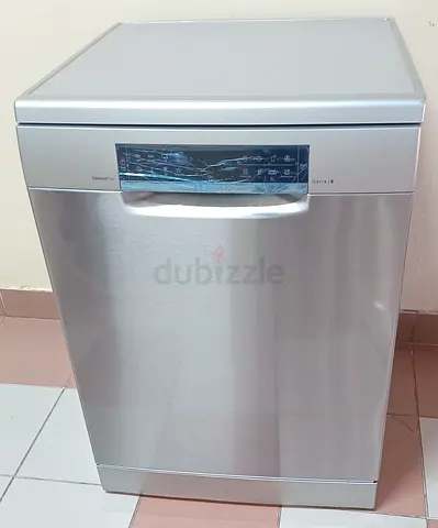 Bosch series 6 dishwasher 3rick latest model same like new condition With WiFi system free delivery