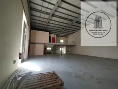For rent in Al Sajaa a warehouse with an space of ​​4000 square electricity 36