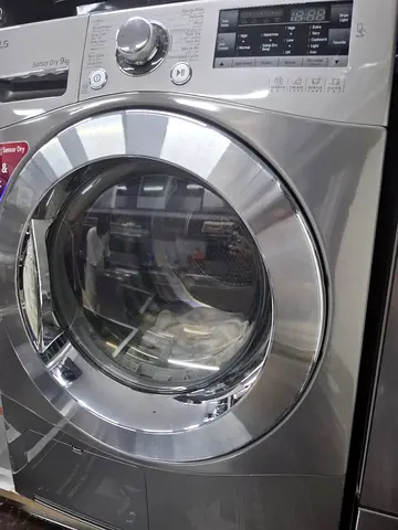 LG 9Kg dryer front load 100 percent only Dryer Almost New