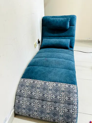 Stylish and Comfortable Blue Lounge Chair
