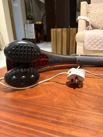 Compact Handheld dual head massager for Relaxation