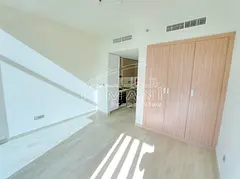 Modern Studio | Lagoon Views | VACANT ON TRANSFER