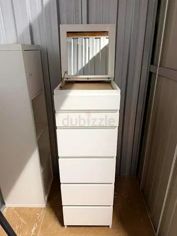 Sleek White 6-Drawer Dresser with Mirror