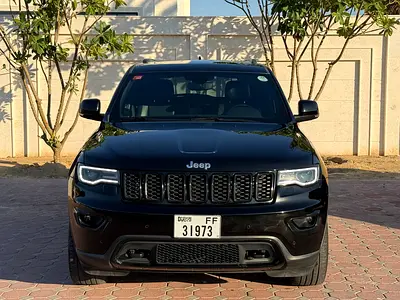 Jeep Grand Cherokee Limited 2020 | Accident free| GCC  Specs | Service history | Black Excellence