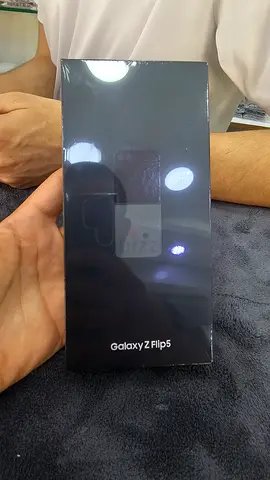 Samsung Galaxy Z Flip 5 256GB Box Packed