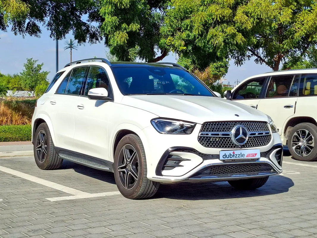 Mercedes-Benz GLE-Class 2024 — photo 1 of 15