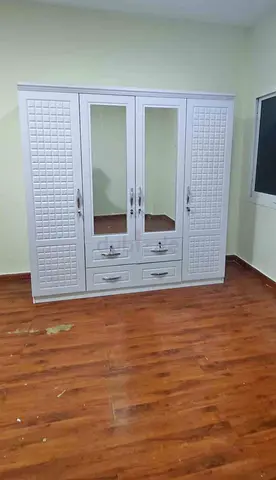 Modern 4door wardrobe available new