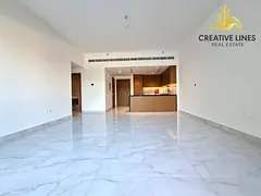 Large Layout !! Brand New !! Elegant Living