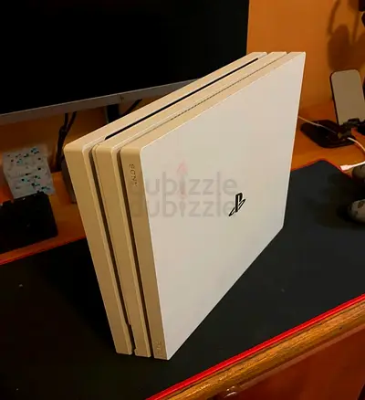 Version 13.02 PS4 Pro Glacier White 2TB 1 controller 1 game