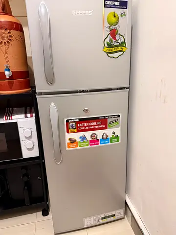 Geepas 180L Double Door Refrigerator - Durable Fast Cooling And Preserves Freshness, Low Noise