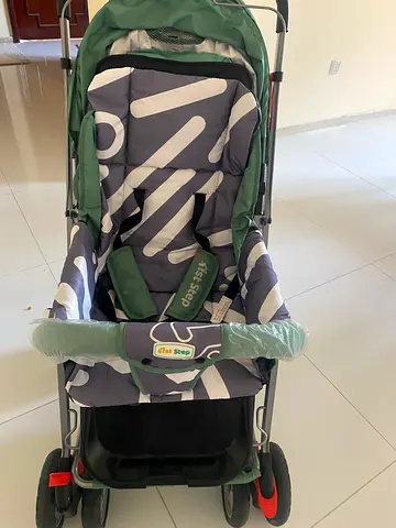 Stylish and Functional Baby Stroller