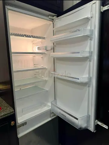 Bosch latest model bottom freezer fridge built-in fully-integrated model