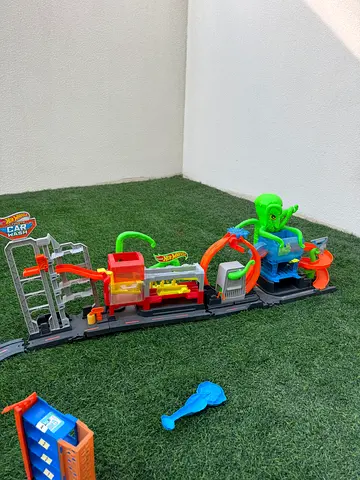 Hot Wheels car wash Octopus