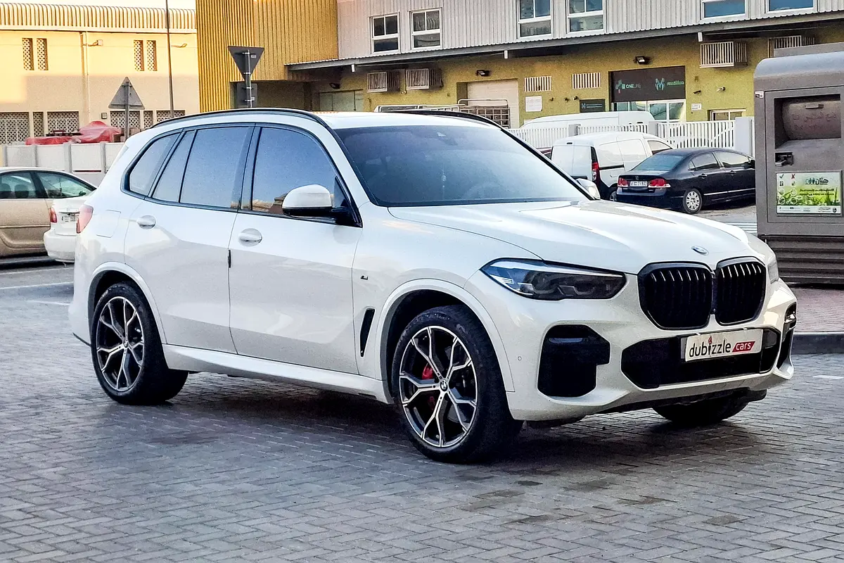 BMW X5 2023 — photo 1 of 16