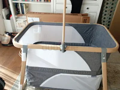 Childhome portable crib with its bag and mosquito net