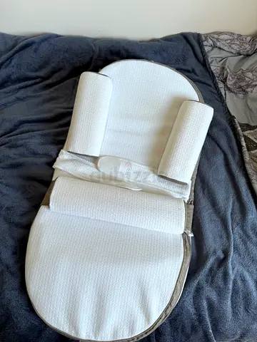 Comfortable Baby Lounger for Cozy Relaxation