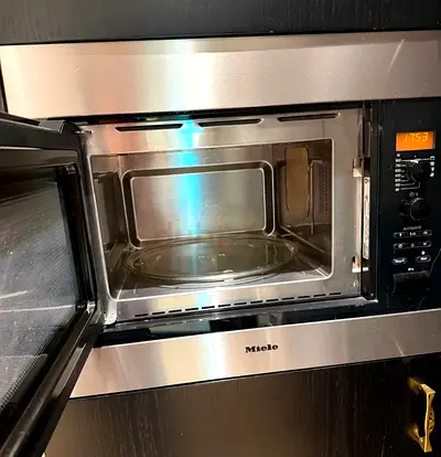 Miele Built-in microwave