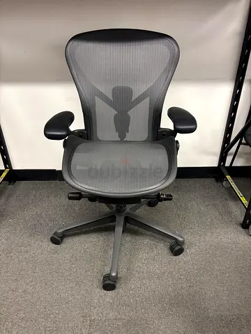 Herman miller remastered size C fully loaded