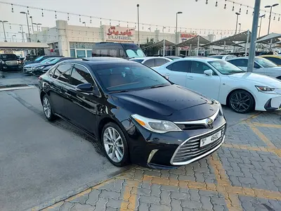 TOYOTA AVALON 2015 XLE FULL OPTIONS EXCELLENT CONDITION