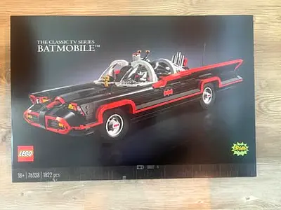 BRAND NEW LEGO 76328 DC CLASSIC TV SERIES BATMOBILE