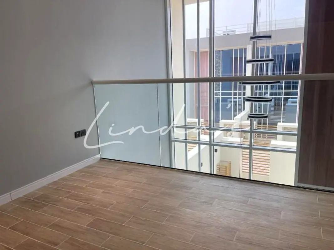Multiple cheques Considered | Spacious Loft Style