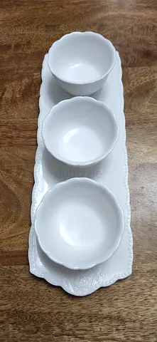 Ceramic tray with 2 bowls