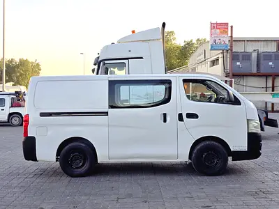 2016 Nissan URVAN — миниатюра 2