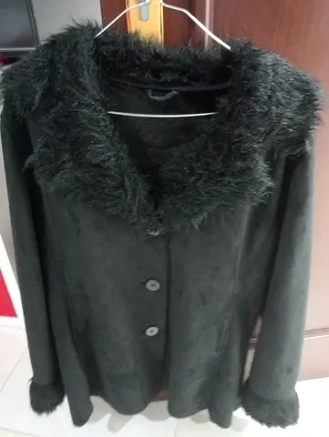 Stylish Black Fur-Lined Womens Jacket