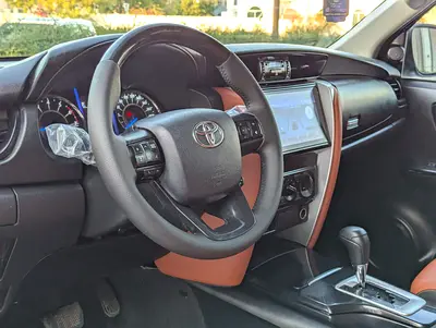 2020 Toyota FORTUNER 照片 8