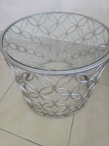 طاولة جانبية للبيع