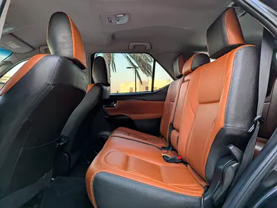 2020 Toyota FORTUNER 照片 6