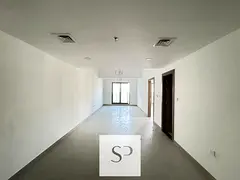 SPACIOUS | BALCONY | 6 CHEQUES | PRIME LOCATION