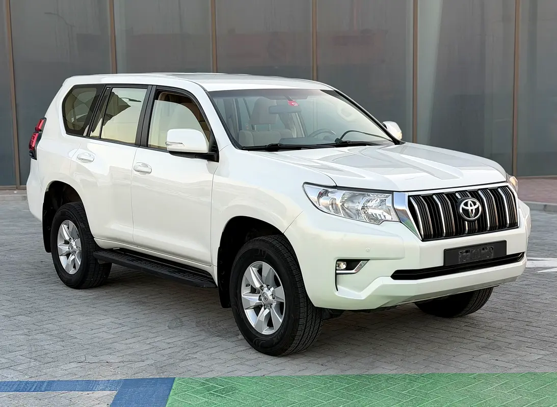 Toyota Prado 2022 — photo 1 of 14