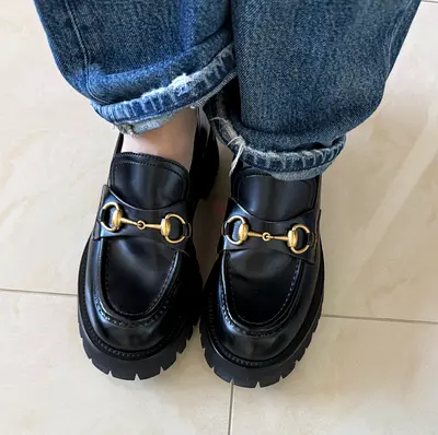 Gucci iconic horsebit loafers 38