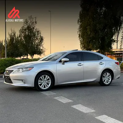 Lexus Es350 2013 V6 3.5cc
Imported from Korea Gcc specifications